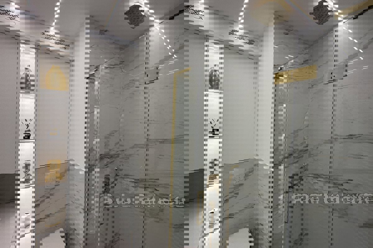 Moderno appartamento con due camere da letto in una posizione molto attraente