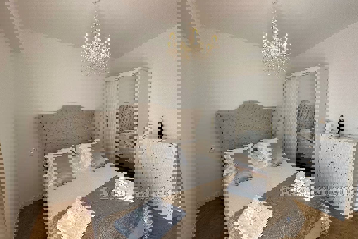 Moderno appartamento con due camere da letto in una posizione molto attraente