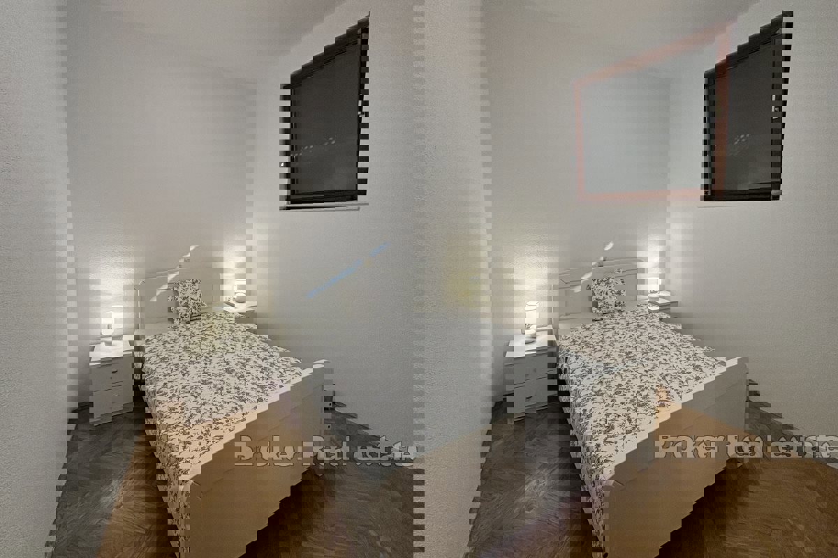 Comodo appartamento con tre camere da letto in posizione tranquilla