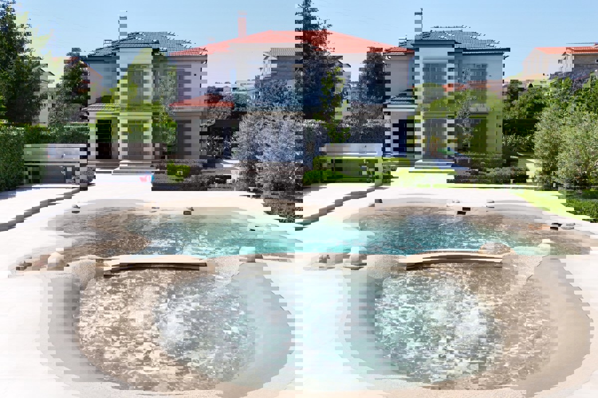 Villa di lusso in una zona tranquilla della città