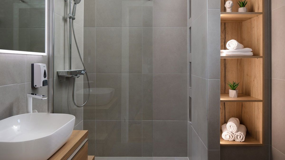 Villa familiare con ampio cortile e vista mare