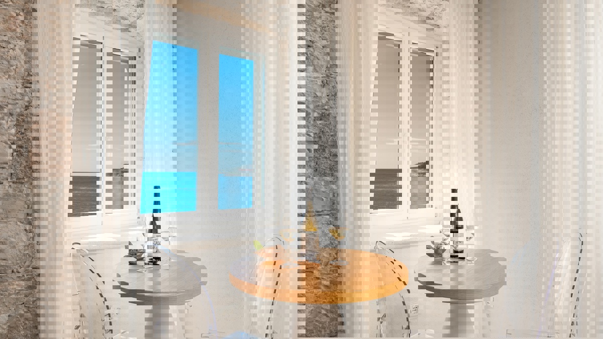 Eccezionale appartamento nel centro della città con terrazza e vista mare