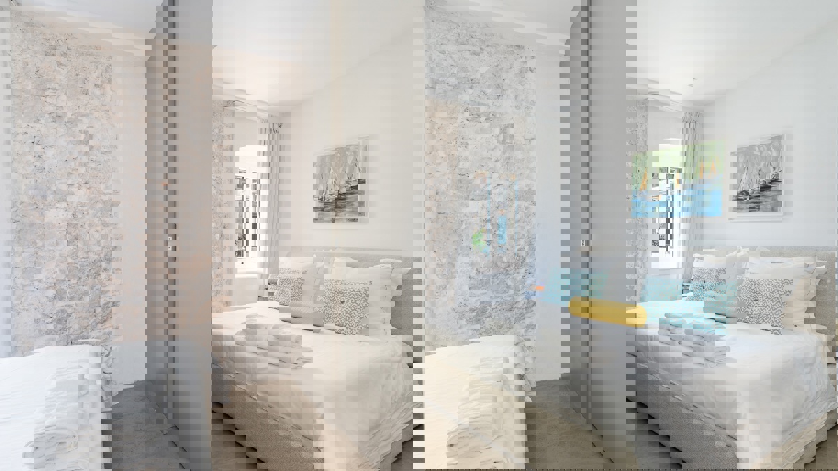 Eccezionale appartamento nel centro della città con terrazza e vista mare