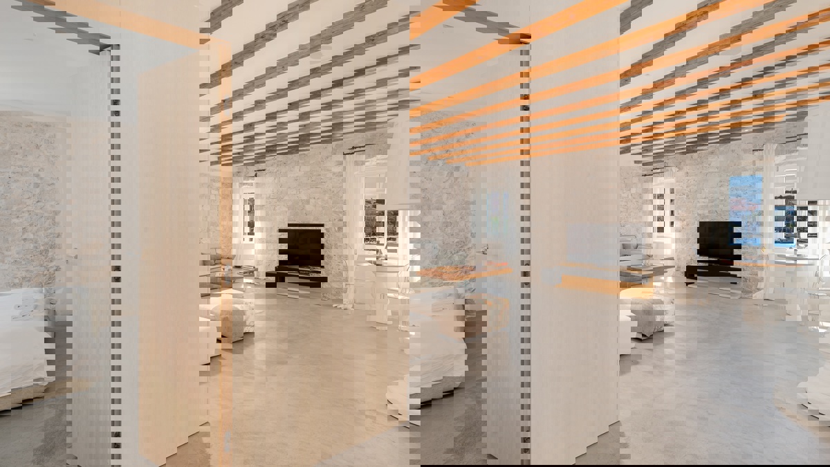 Eccezionale appartamento nel centro della città con terrazza e vista mare