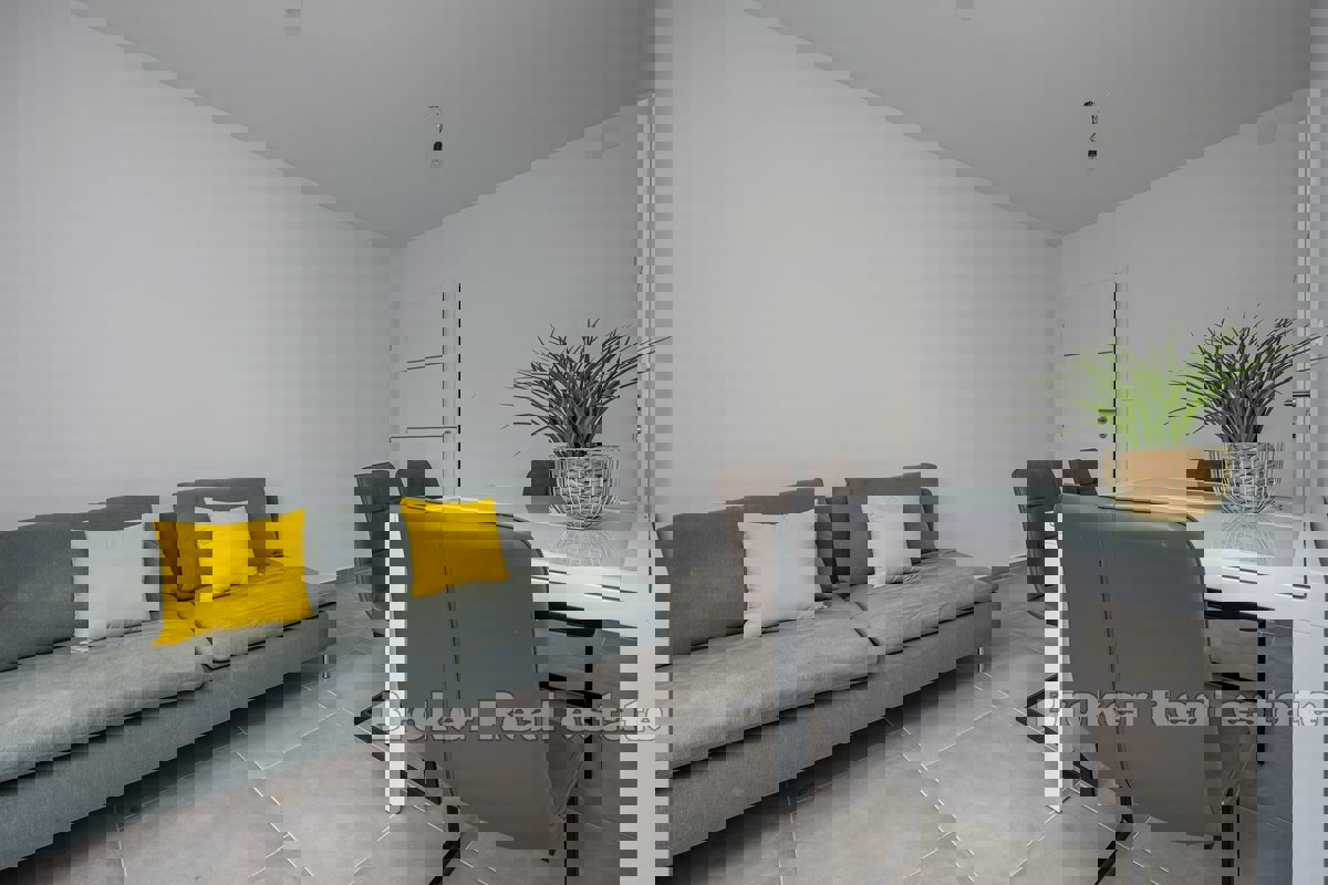 Moderno appartamento in un nuovo edificio con vista sul mare