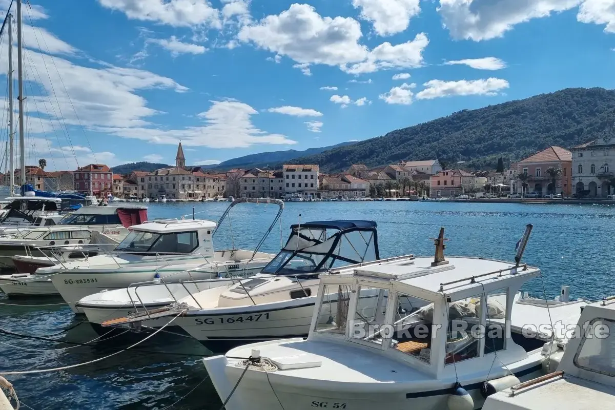 Palazzina vicino al mare