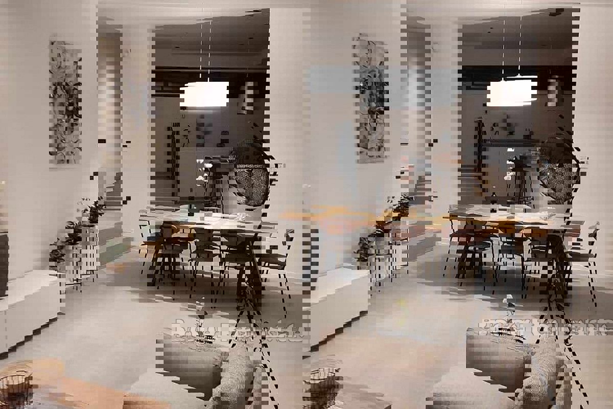 Villa di lusso in posizione tranquilla immersa nel verde