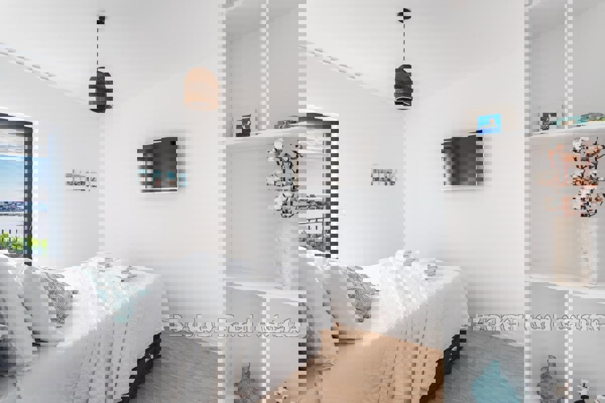 Villa di lusso con piscina e vista mare