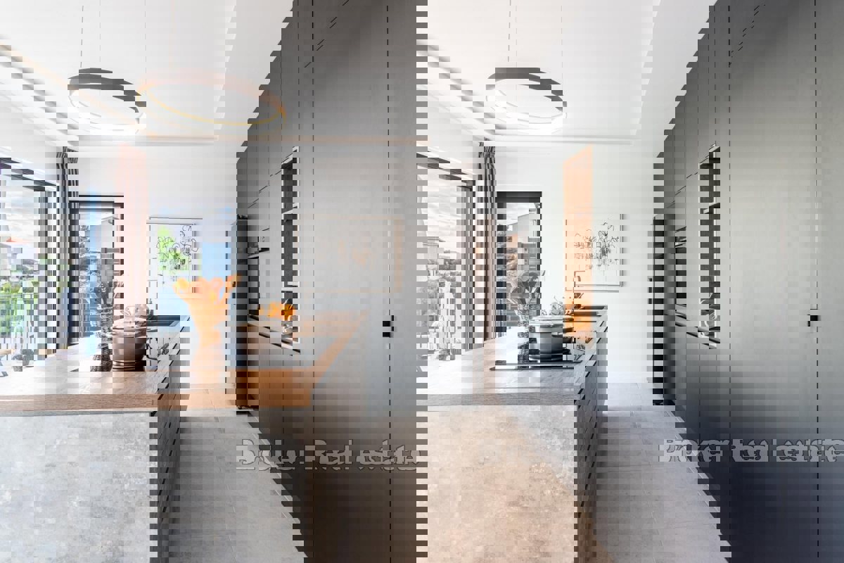 Villa di lusso con piscina e vista mare