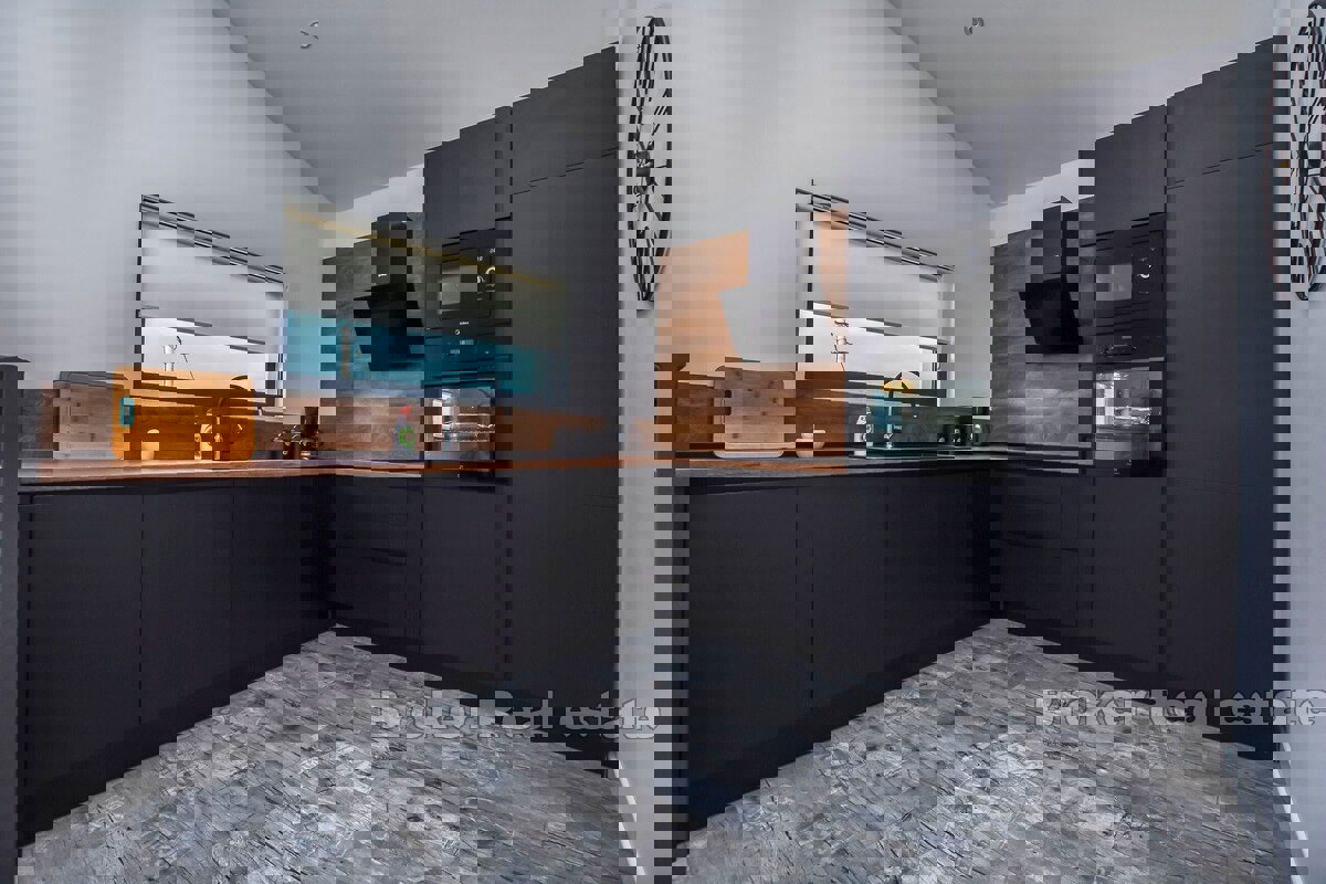 Villa con piscina vicino a Rogoznica