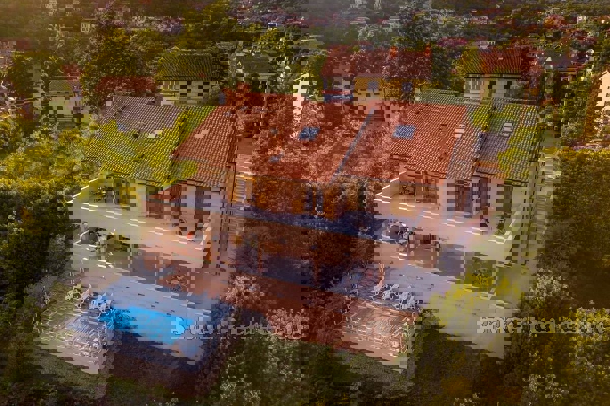 Affascinante casa con vista mare
