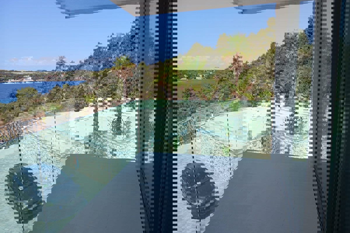 Nuovo sviluppo esclusivo in una baia tranquilla