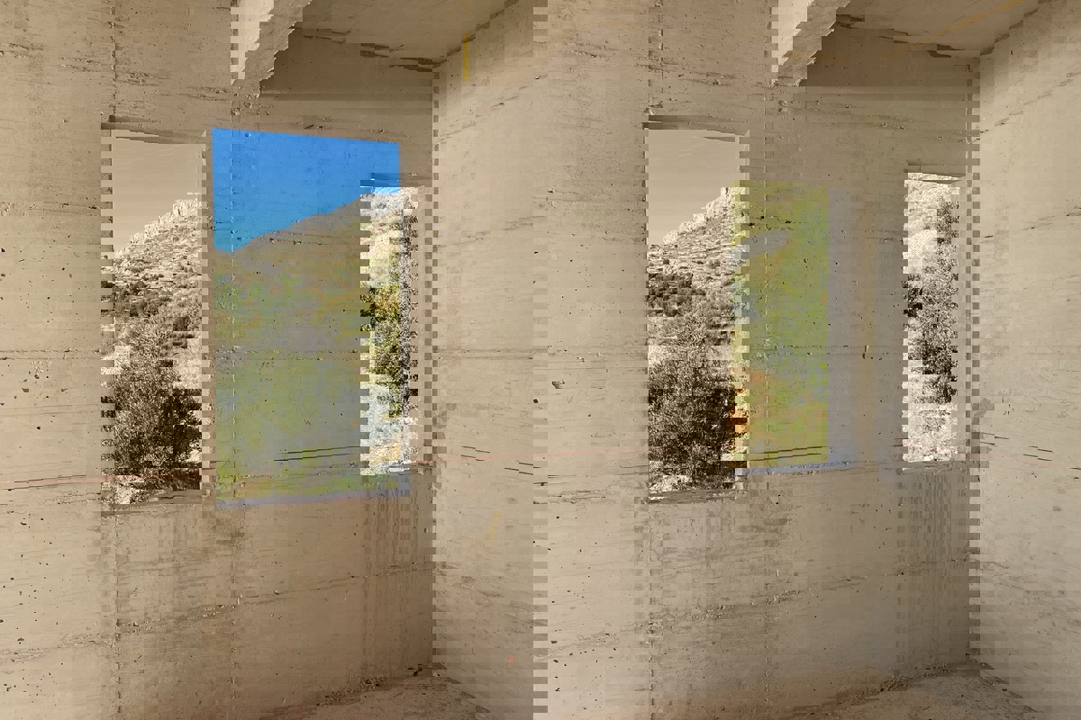 Villa in costruzione con vista mare