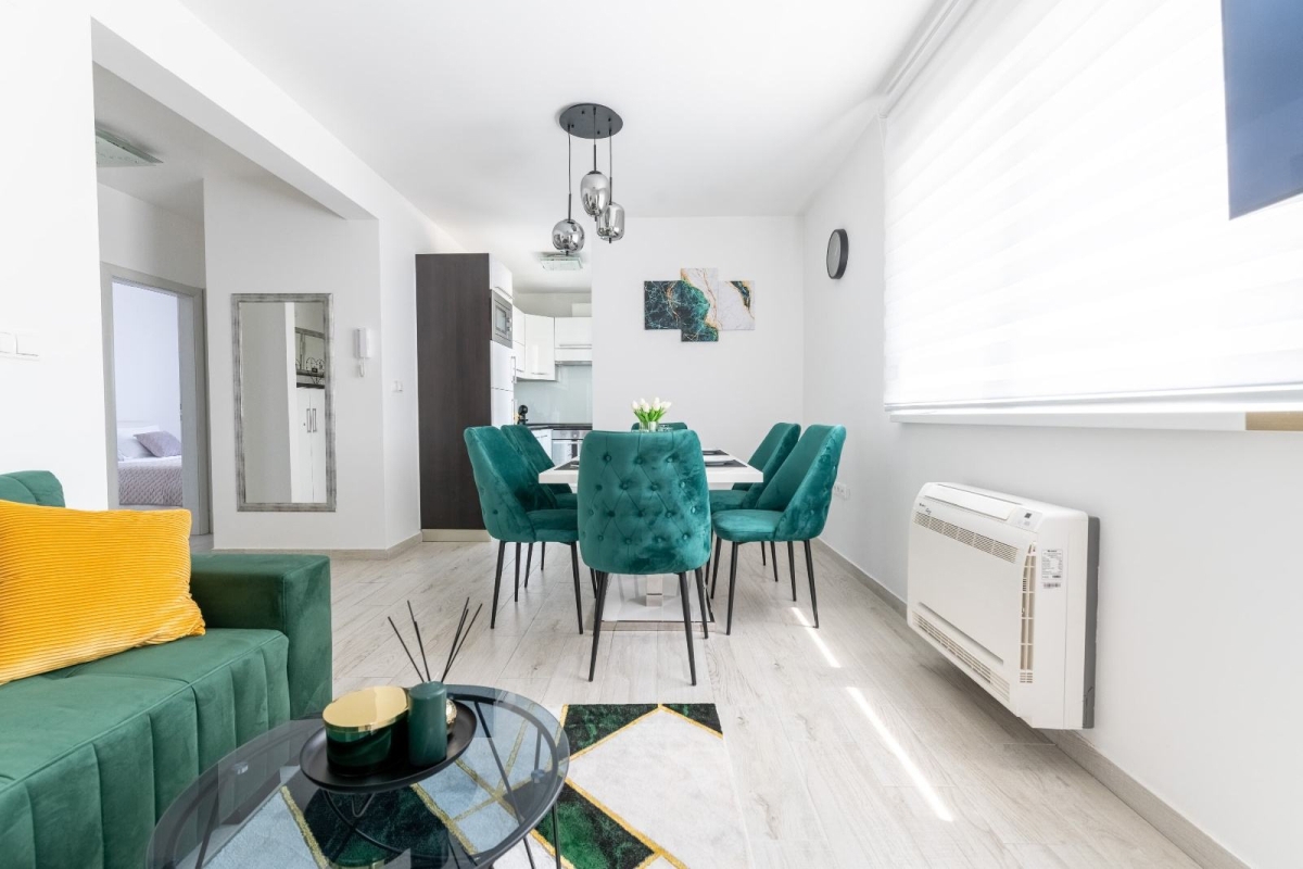 Moderno appartamento con tre camere da letto vicino al centro città
