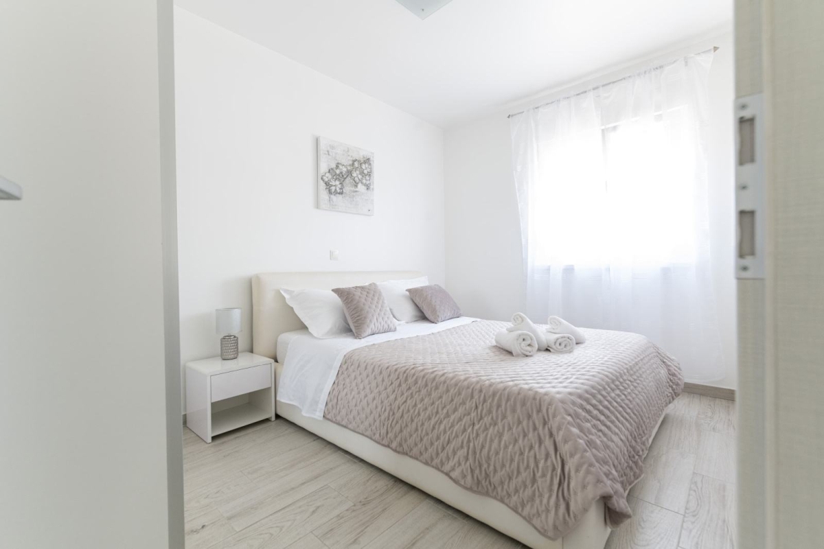 Moderno appartamento con tre camere da letto vicino al centro città