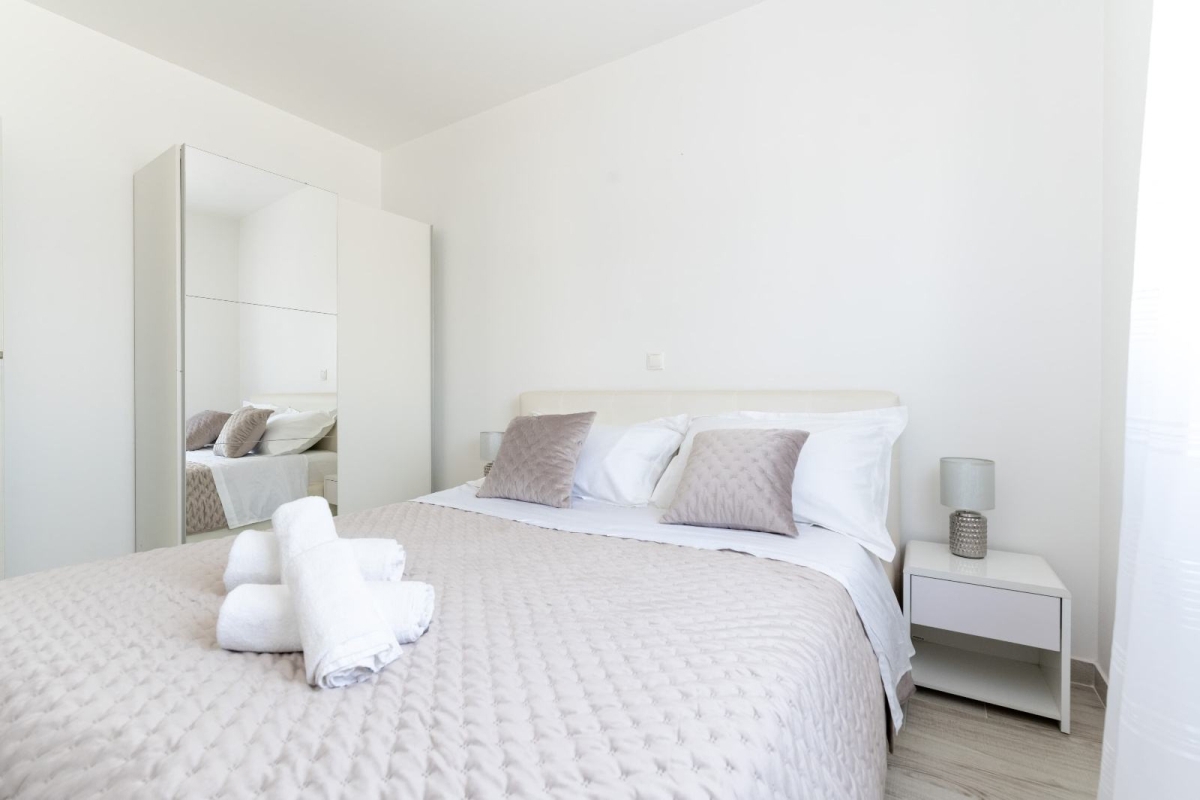 Moderno appartamento con tre camere da letto vicino al centro città