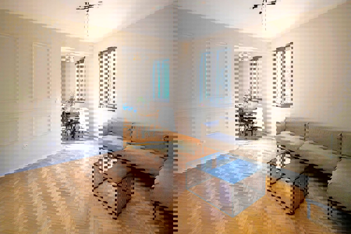 Confortevole appartamento con tre camere da letto - vicino al centro