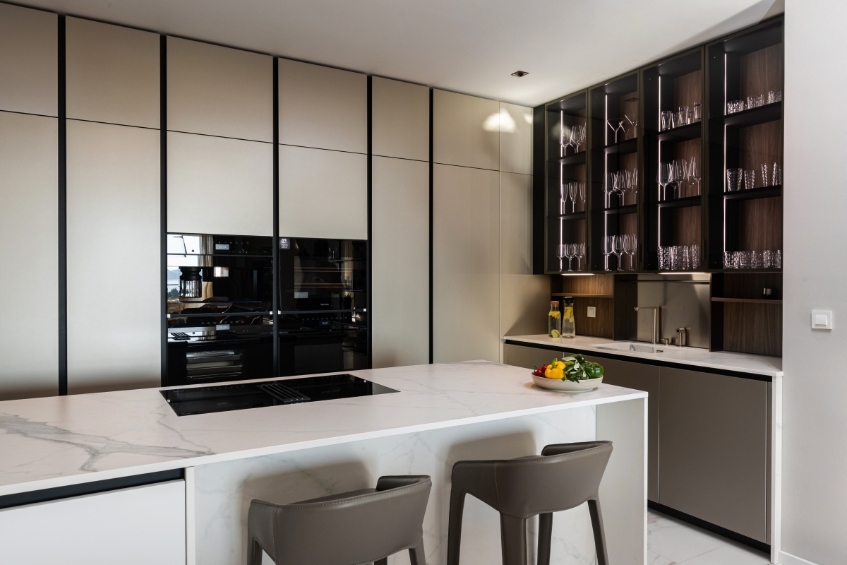 Moderno appartamento con vista mare