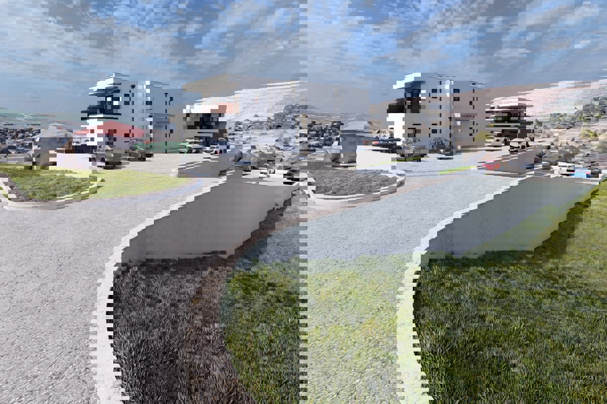 Appartamento con una camera da letto e giardino vicino a Spalato