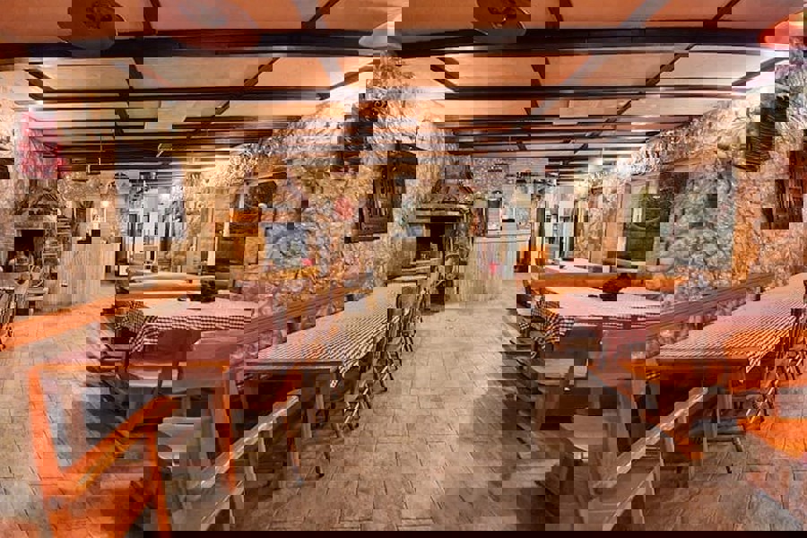 Villa con piscina e vista mare