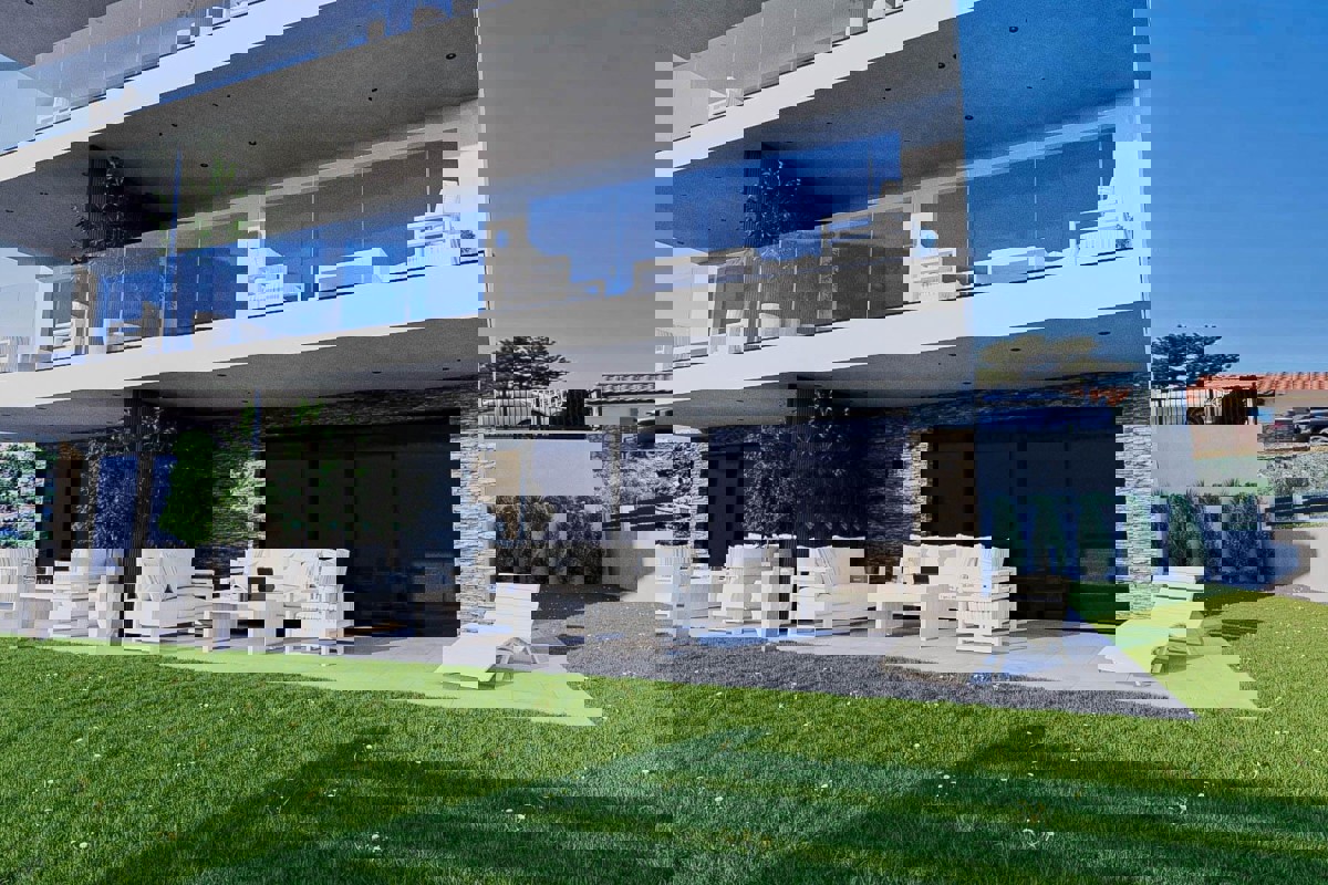 Appartamento con vista mare e monolocale aggiuntivo