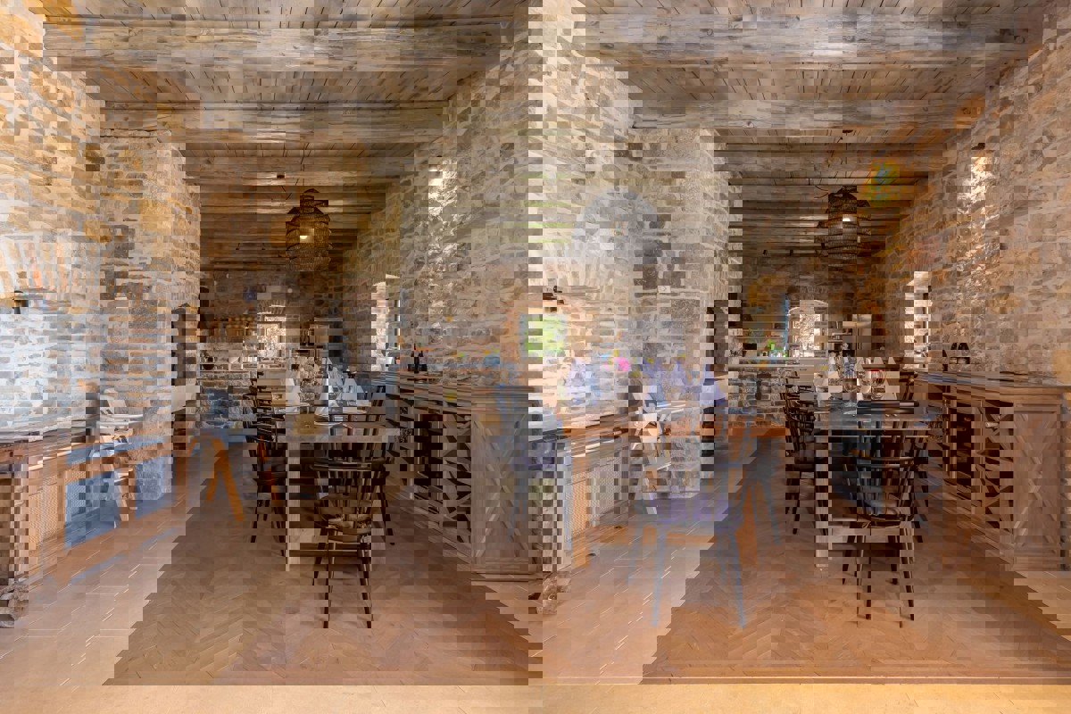 Villa di lusso con campo da tennis