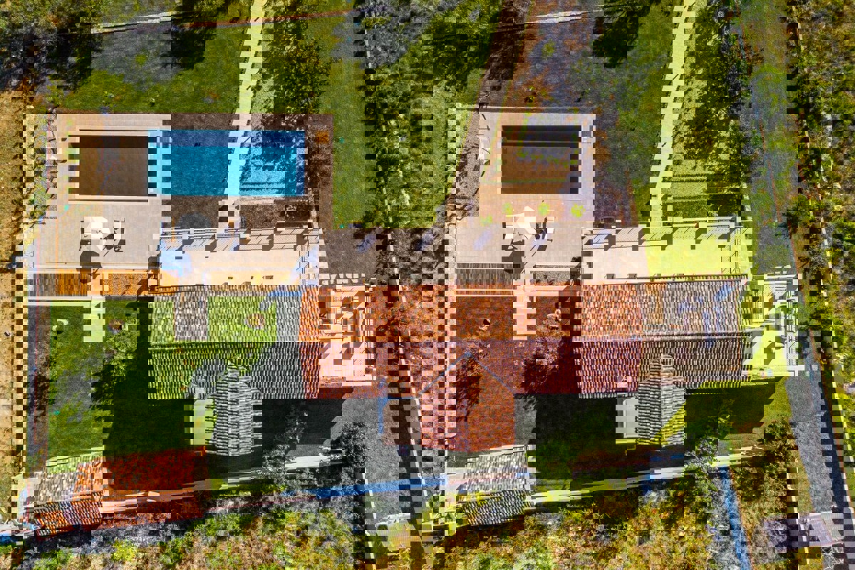 Villa di lusso con campo da tennis