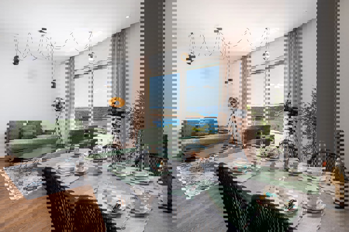 Magnifica villa con vista spettacolare sul mare