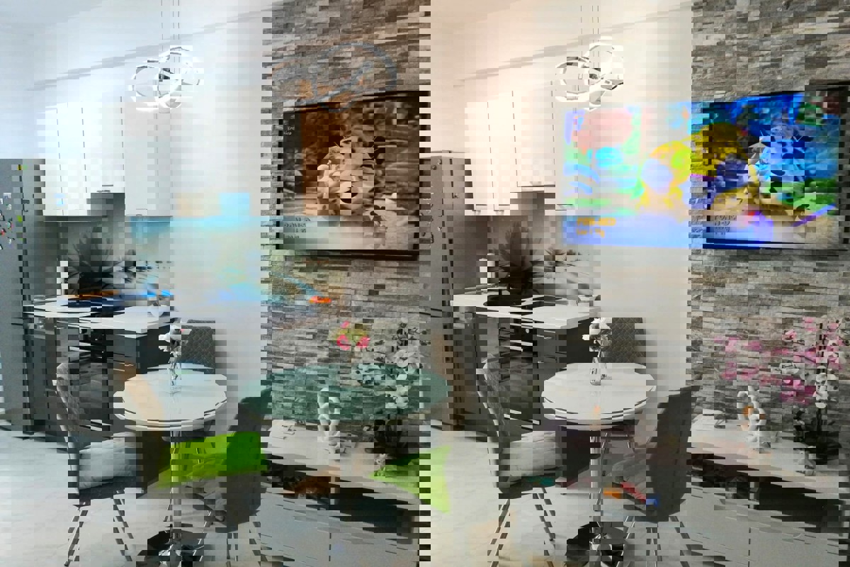 Casa bifamiliare in pietra sul lungomare