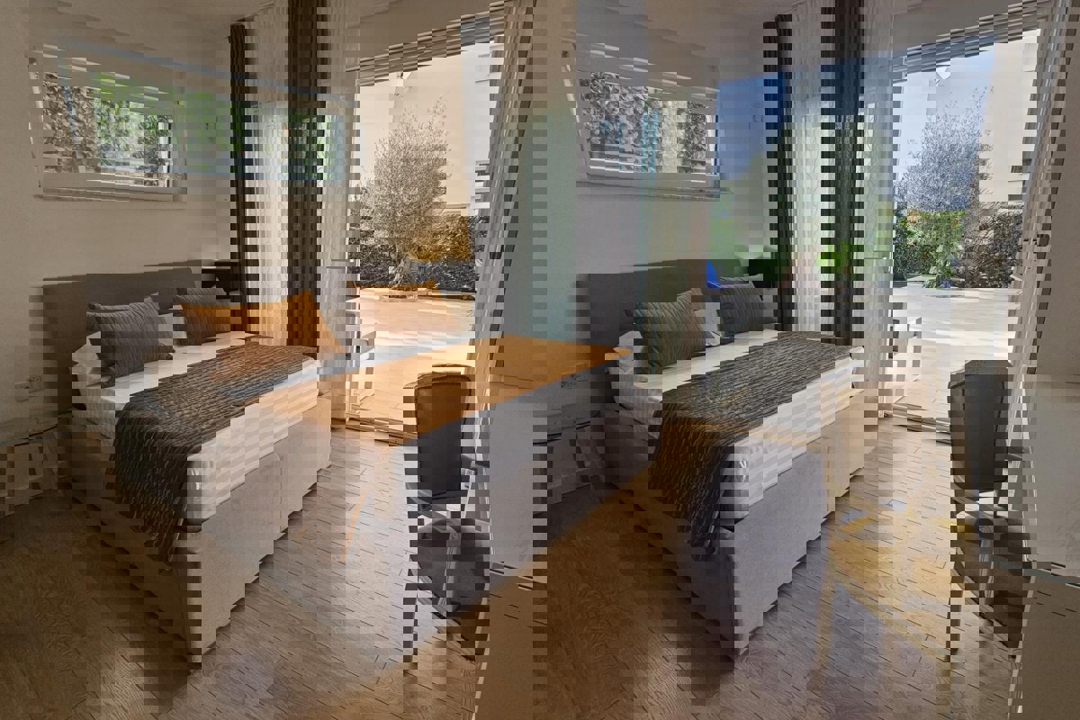 Elegante villa con sauna e vista mare