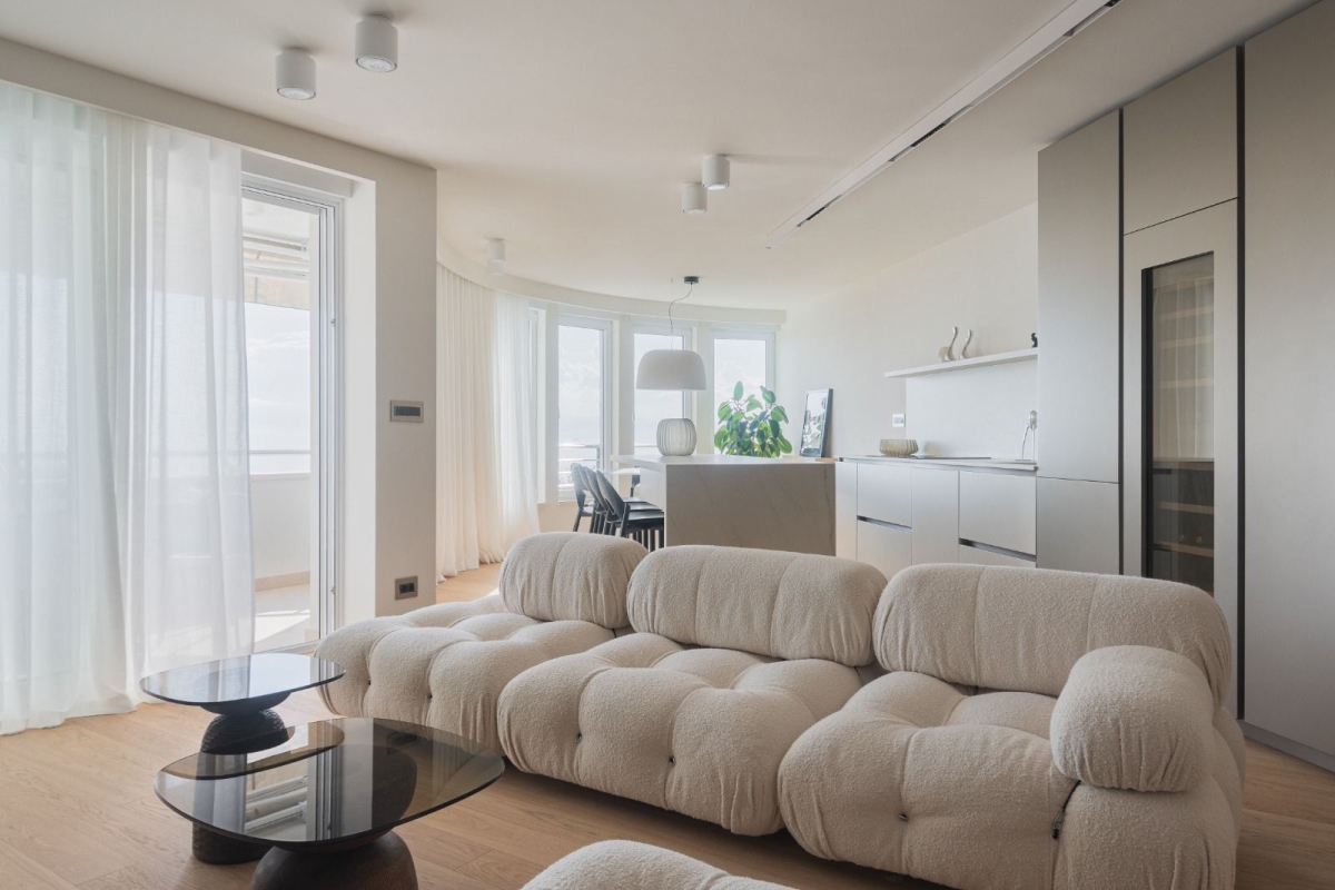 Lussuoso appartamento con due camere da letto e vista mare