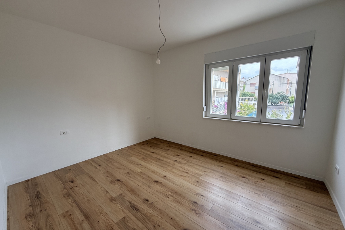 Appartamento al secondo piano con vista mare