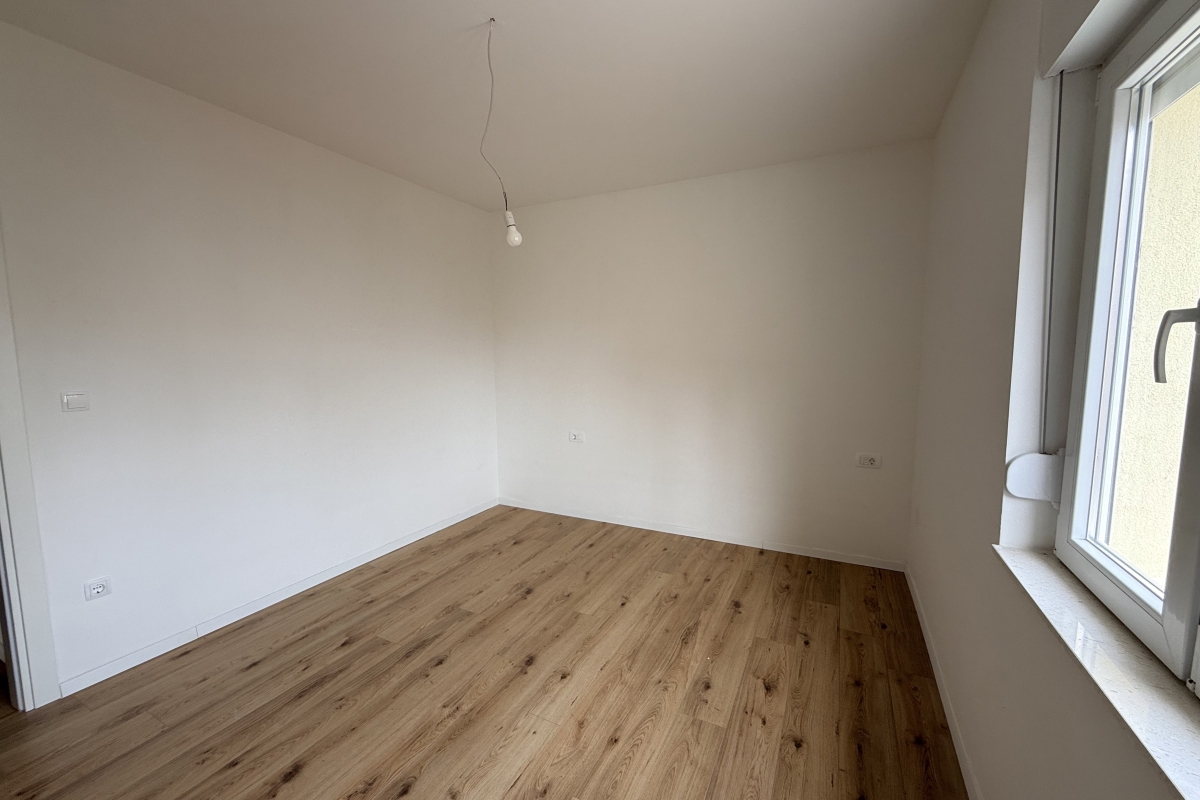 Appartamento al secondo piano con vista mare