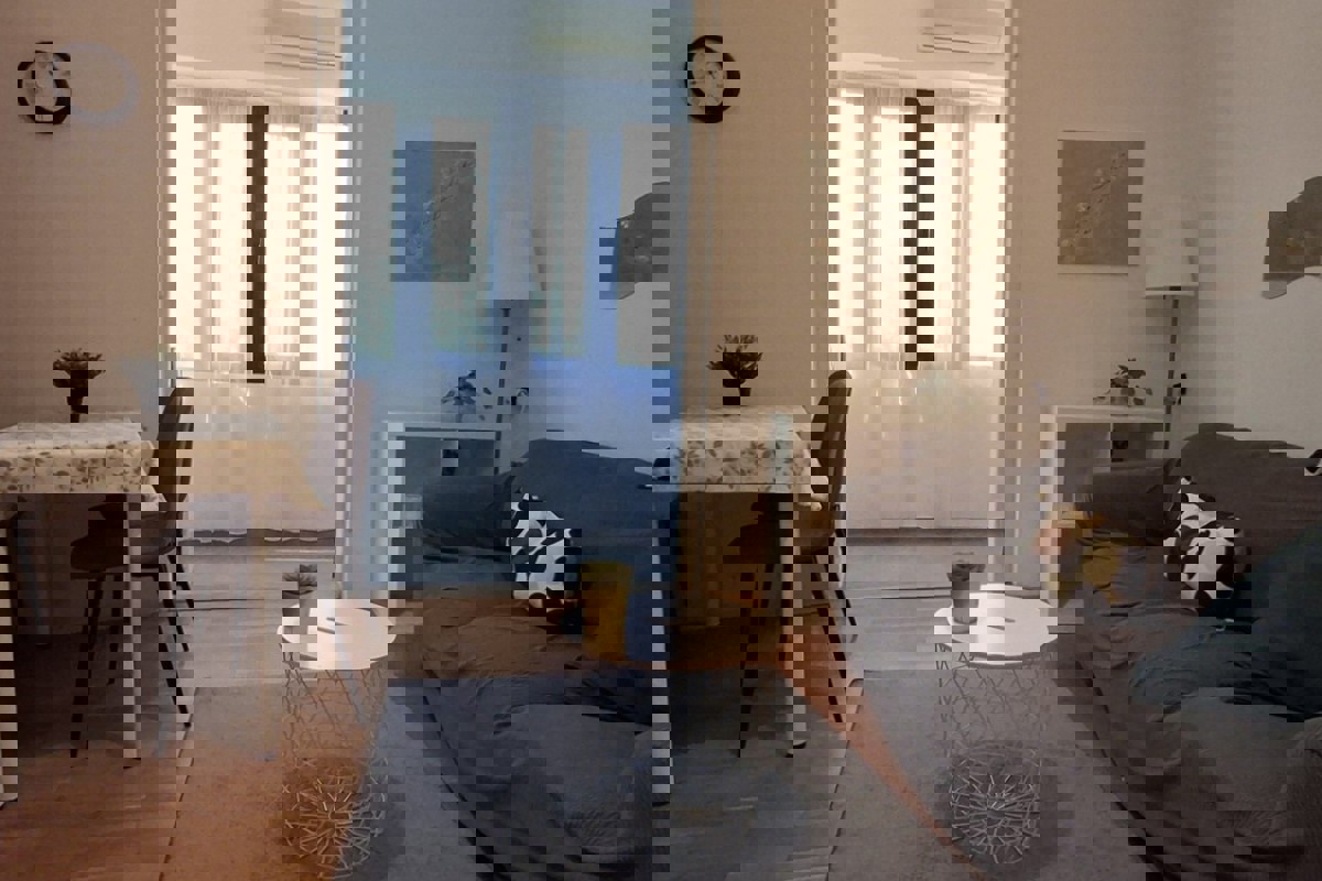 Appartamento con parcheggio - Bačvice, a 100 m dalla spiaggia