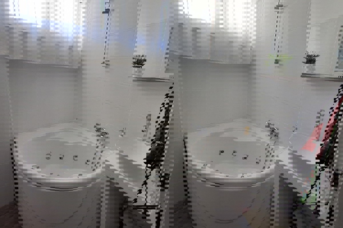 Appartamento con parcheggio - Bačvice, a 100 m dalla spiaggia