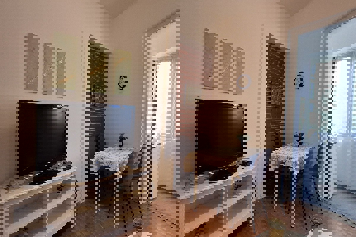 Appartamento con parcheggio - Bačvice, a 100 m dalla spiaggia