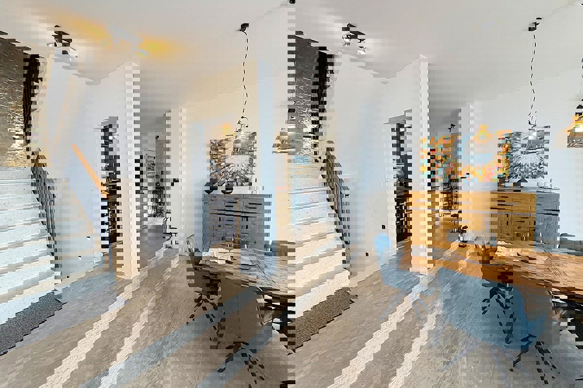 Villa mediterranea in prima fila sul mare