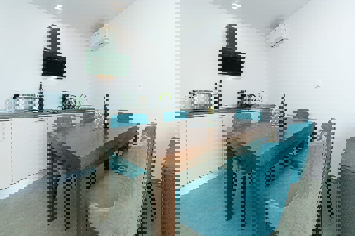 Appartamento con due camere da letto con vista mare