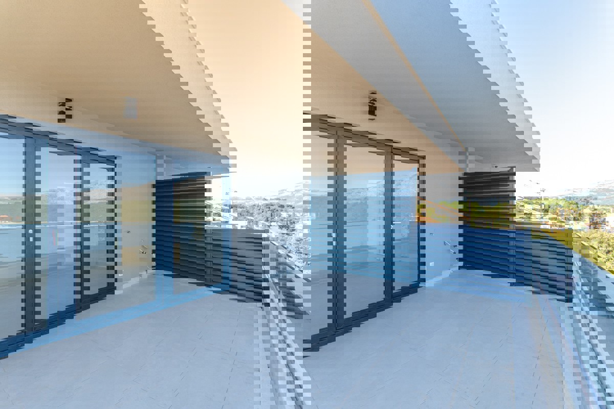 Appartamento duplex con vista mare