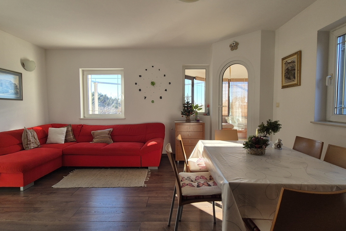 Casa con vista mare e giardino