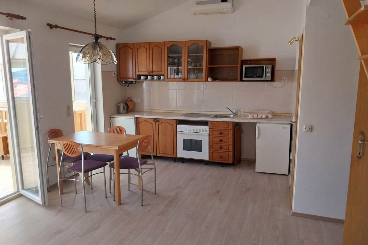 Casa plurifamiliare vicino al mare