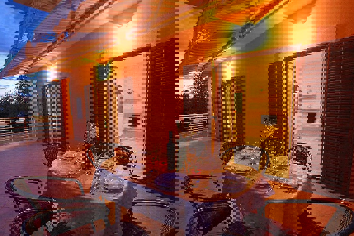 Palazzina vicino al mare