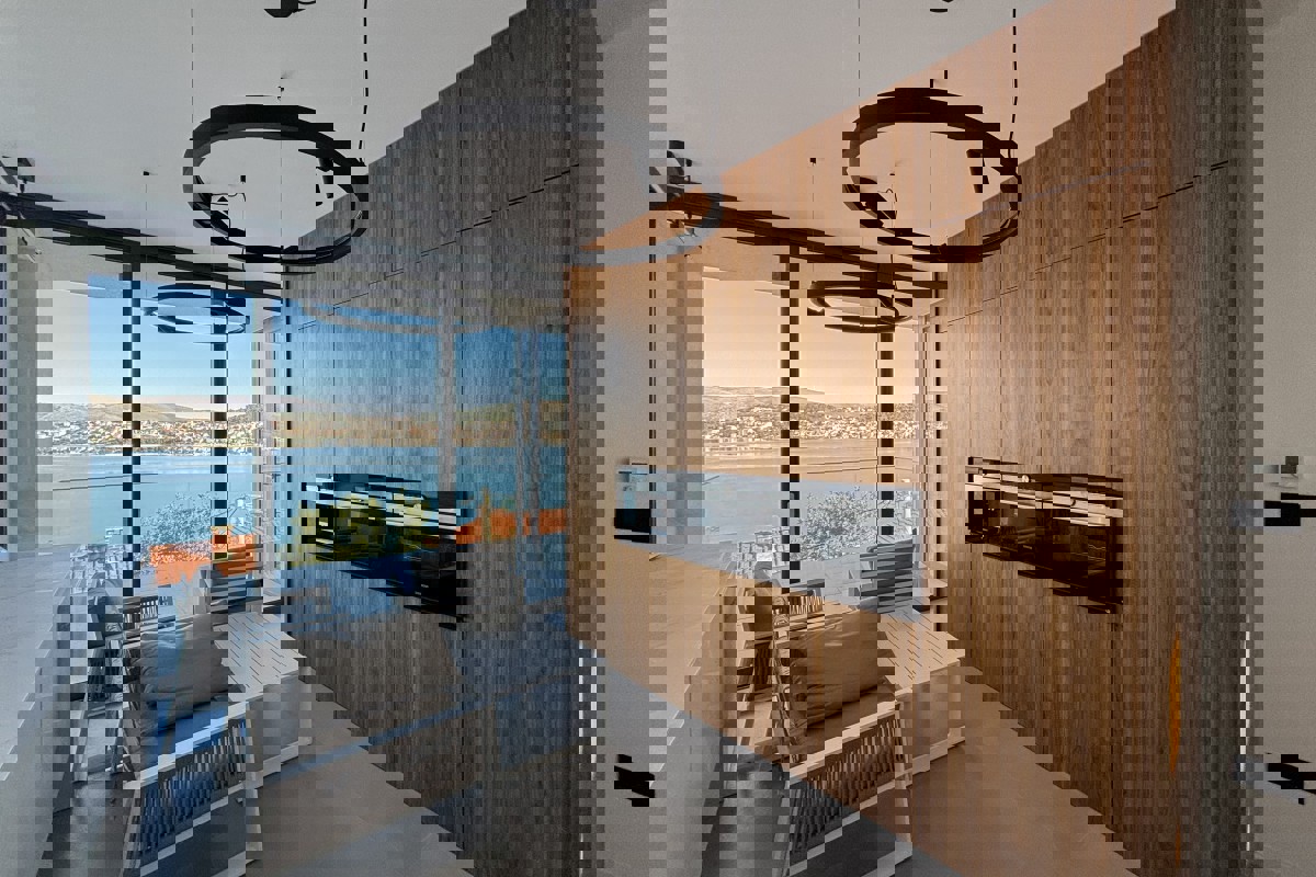 Villa esclusiva con piscina e vista mare