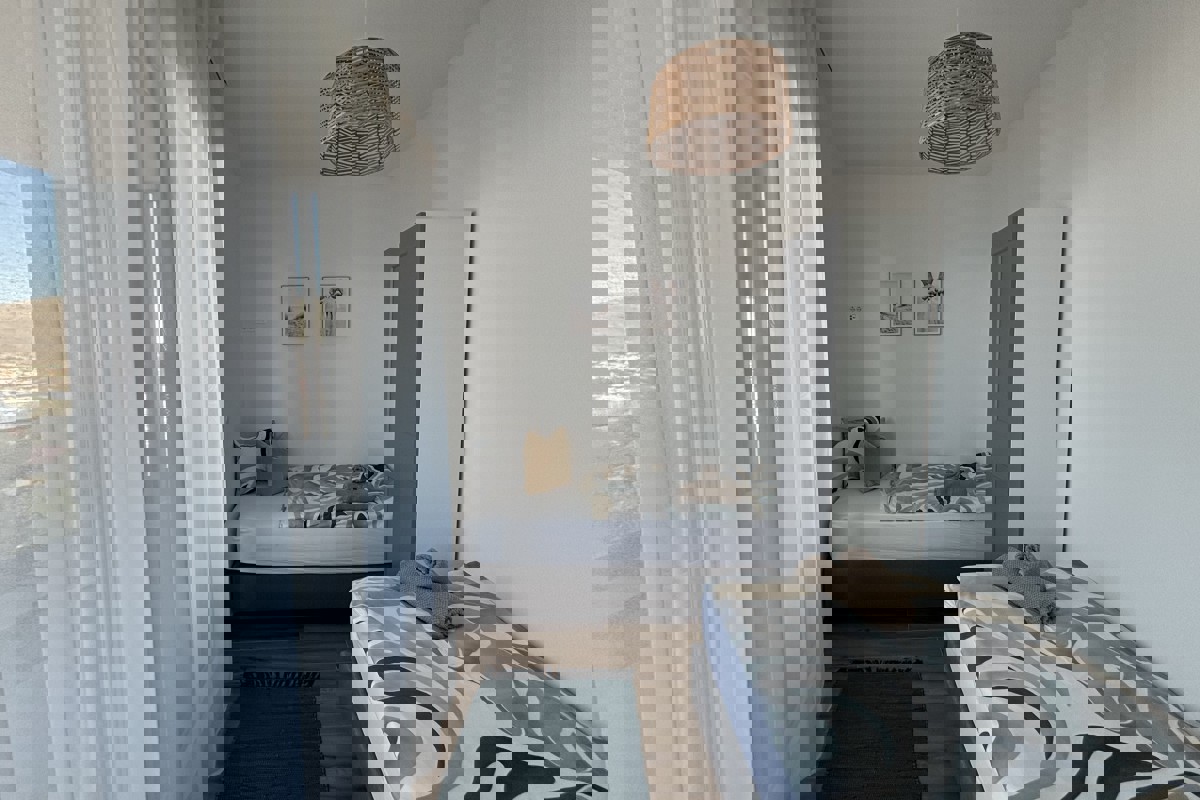 Attico con due camere da letto, vista mare e terrazza panoramica