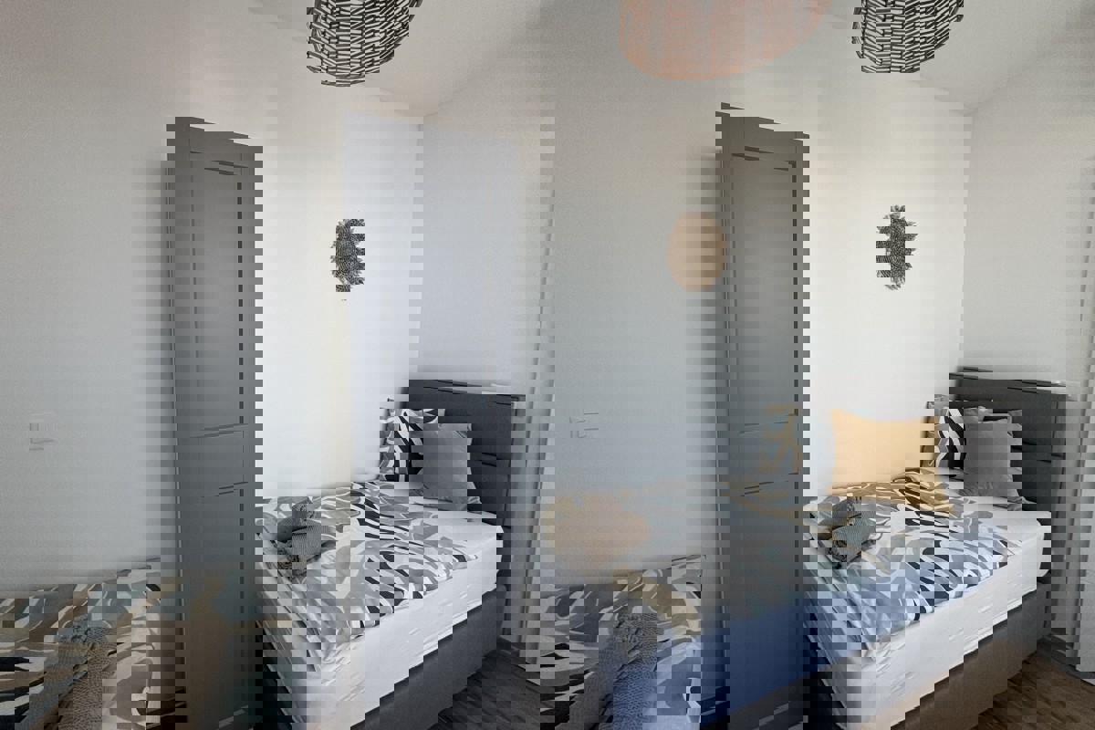 Attico con due camere da letto, vista mare e terrazza panoramica