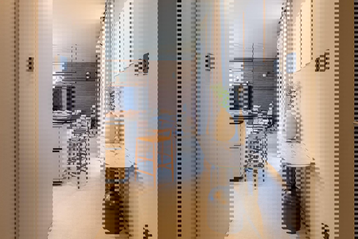 Villa su un unico piano con piscina e vista mare aperta