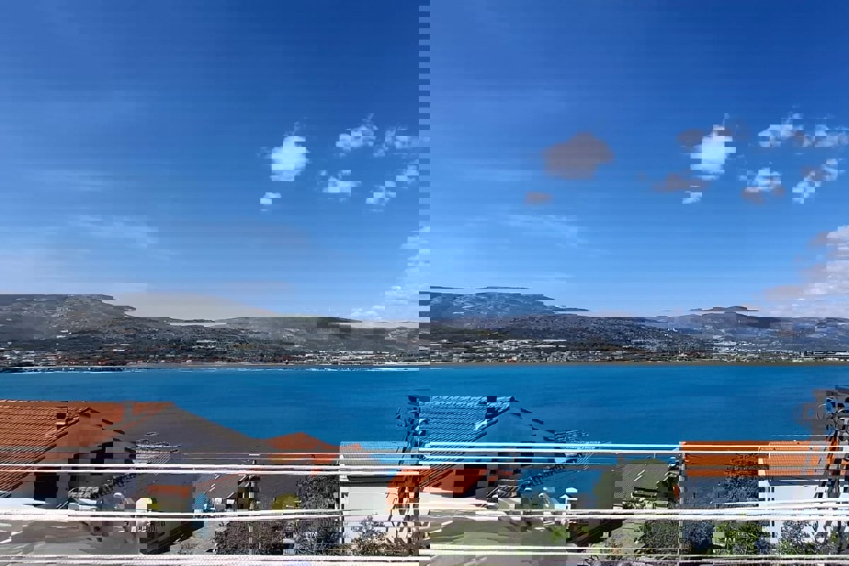 1.847 Appartamento in posizione privilegiata con vista mare