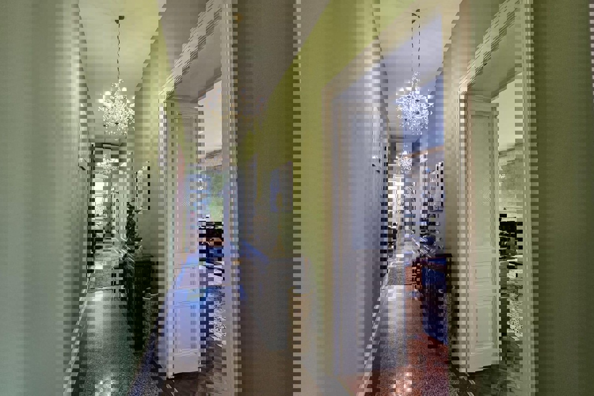 Lussuoso e spazioso appartamento in centro città con area benessere