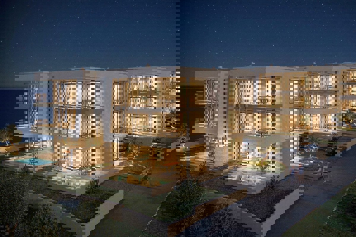 Appartamento di lusso in un nuovo edificio con piscina