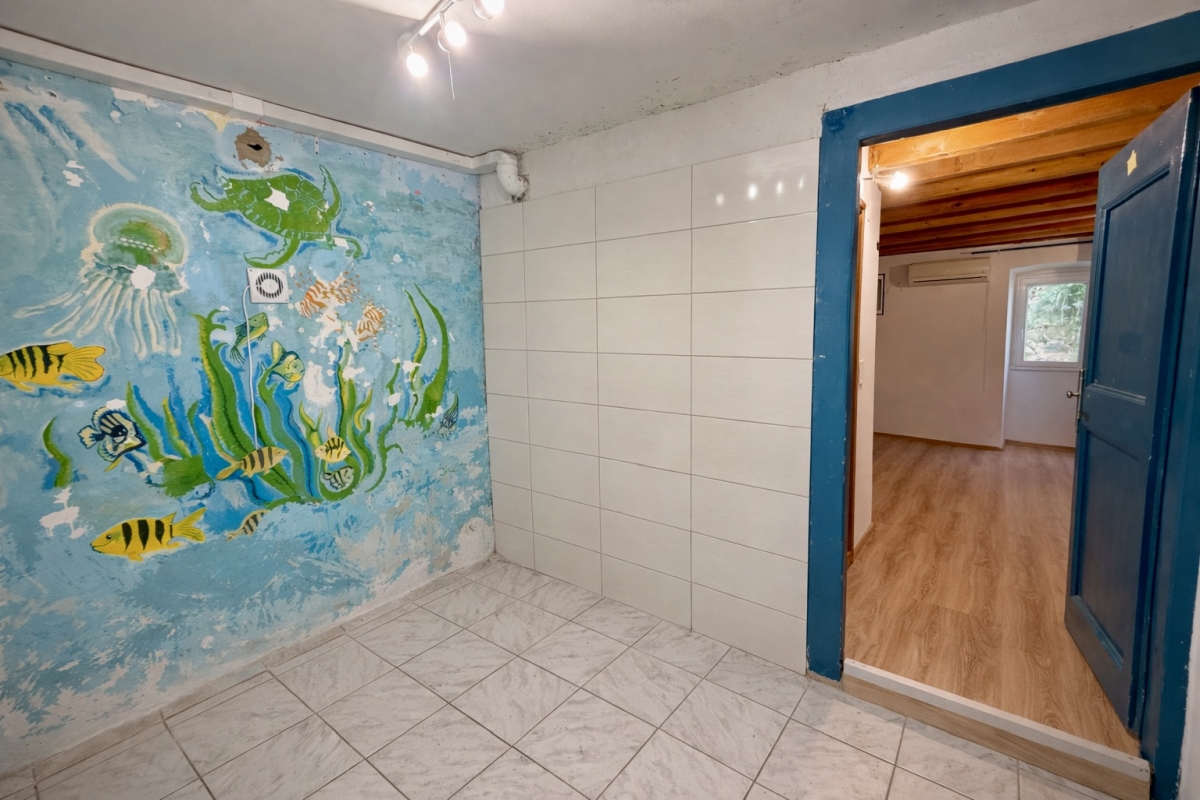 Autentica casa in pietra con grande potenziale per affitti turistici